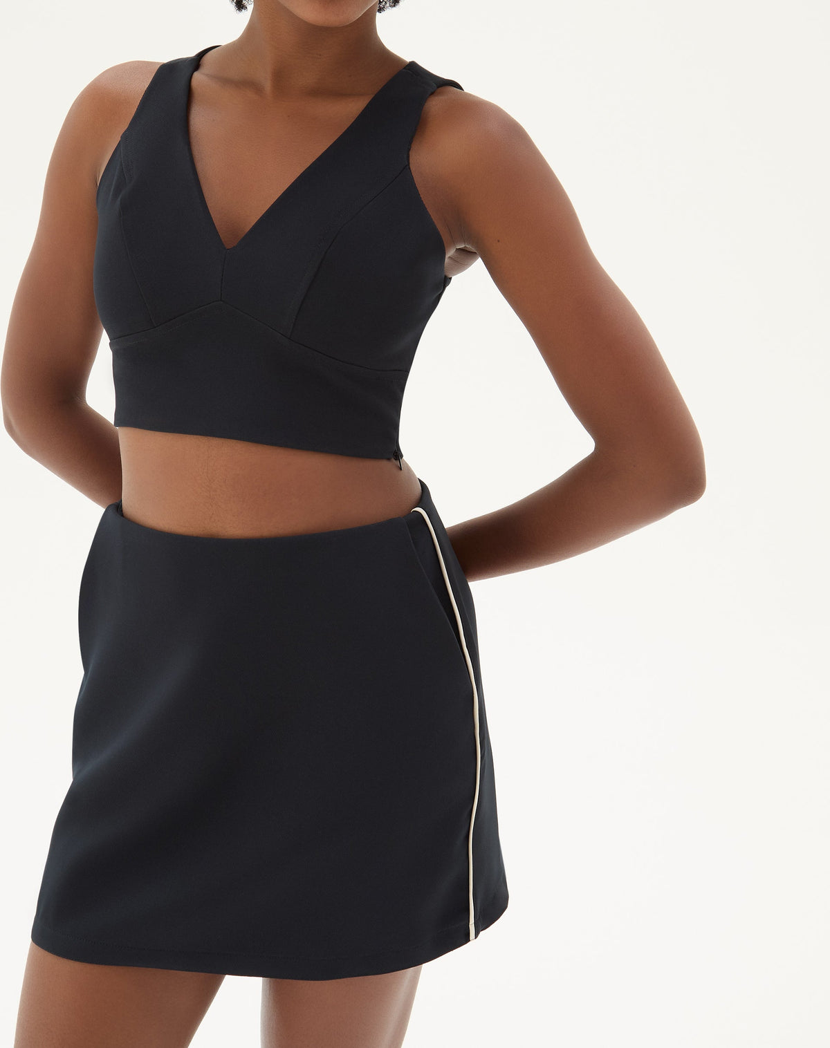 BLUSA DECOTE V ALFAIATARIA