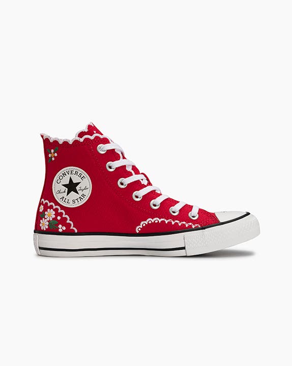 Tênis Cano Alto Bordado Floral