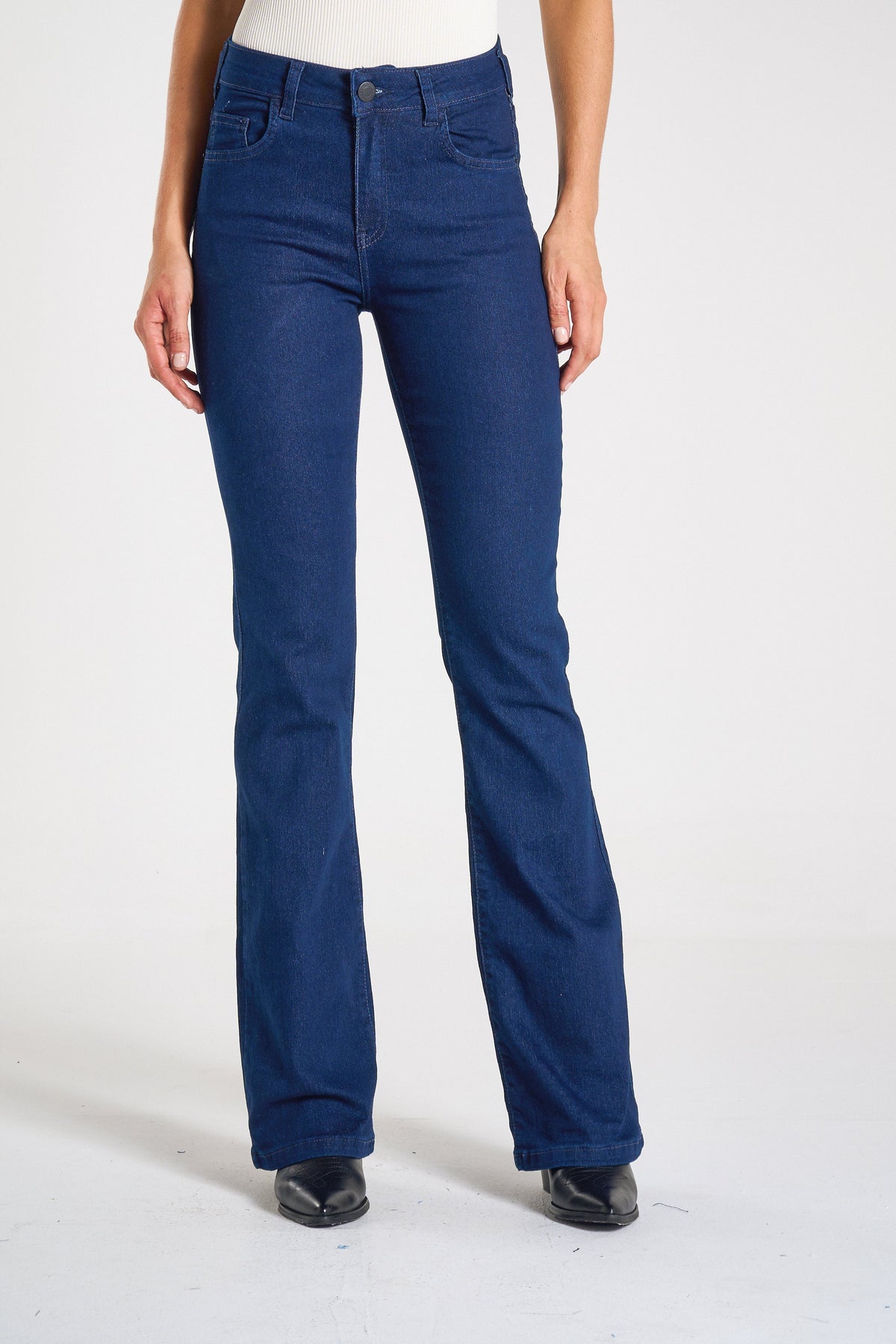 CALÇA JEANS BOOT AMACIADO