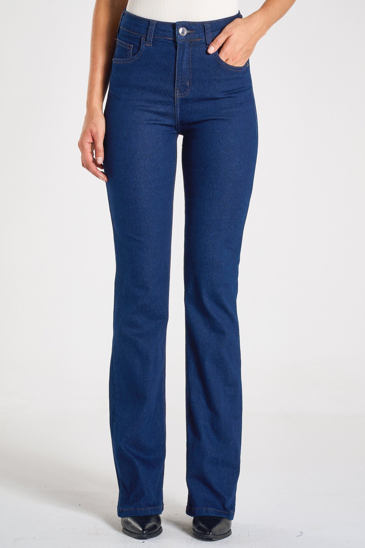 CALÇA JEANS BOOT AMACIADO
