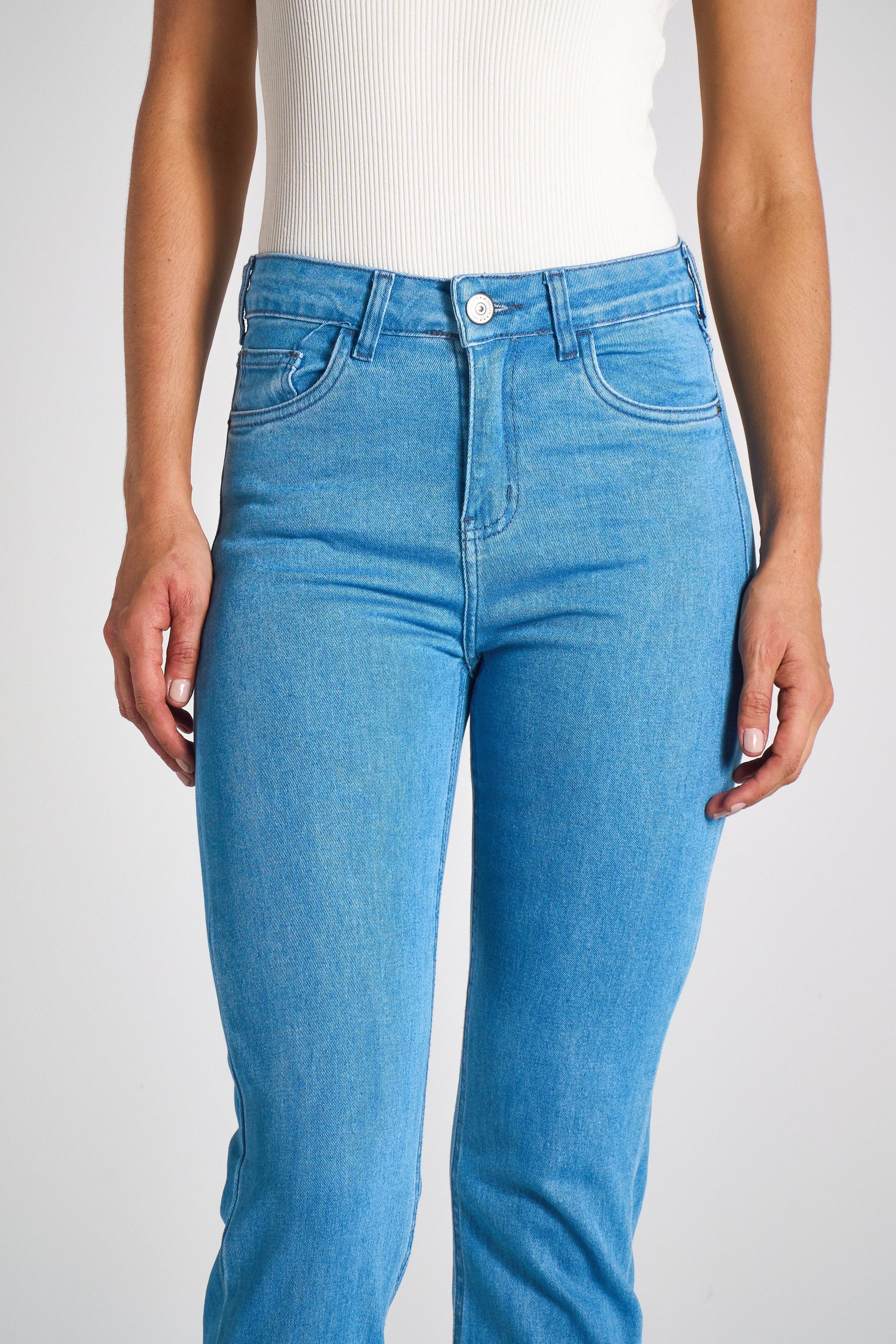 CALÇA JEANS RETA