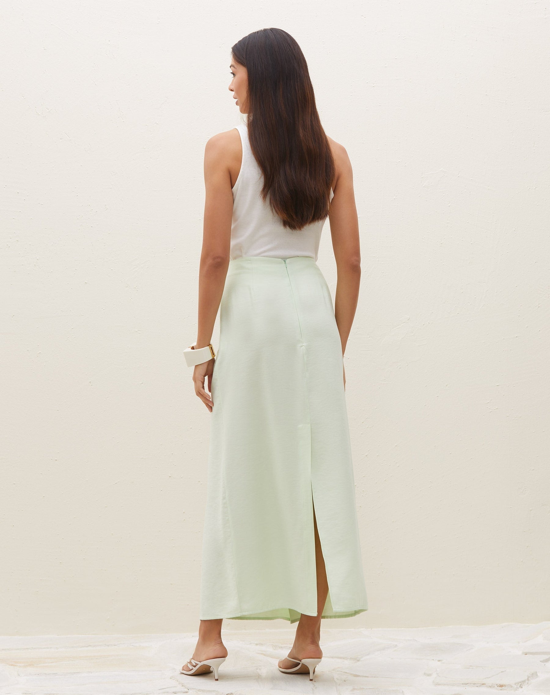 Saia Midi com Pregas